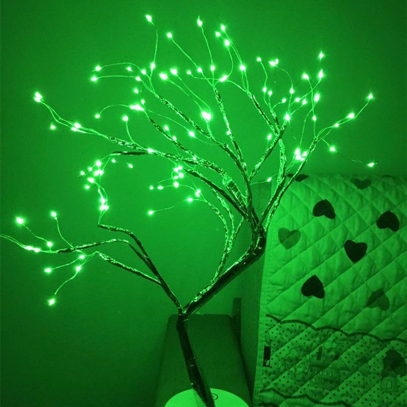 Une Magie Étincelante avec la "LED Firefly Tree Light"