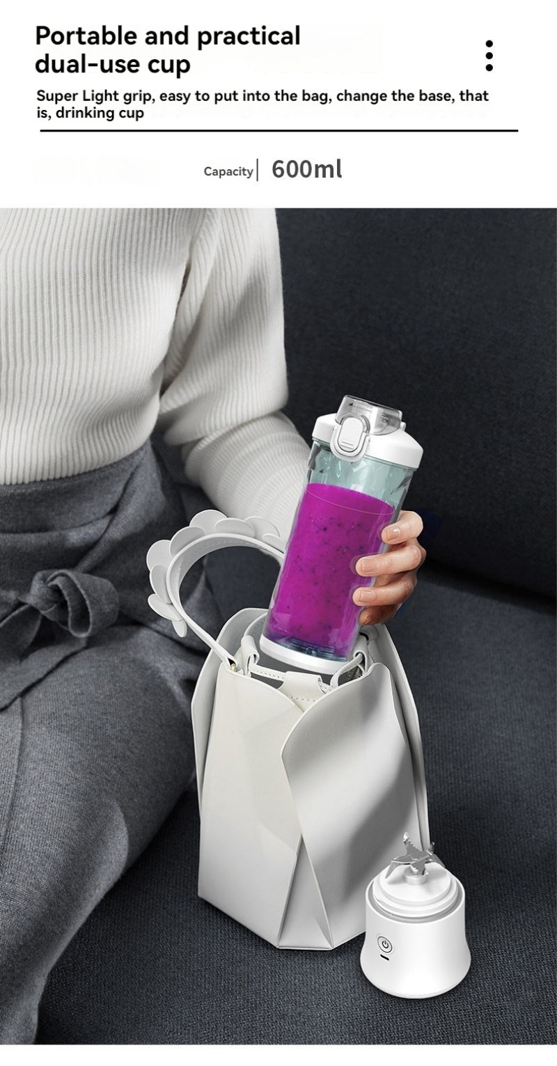 Mini electric juicing blender