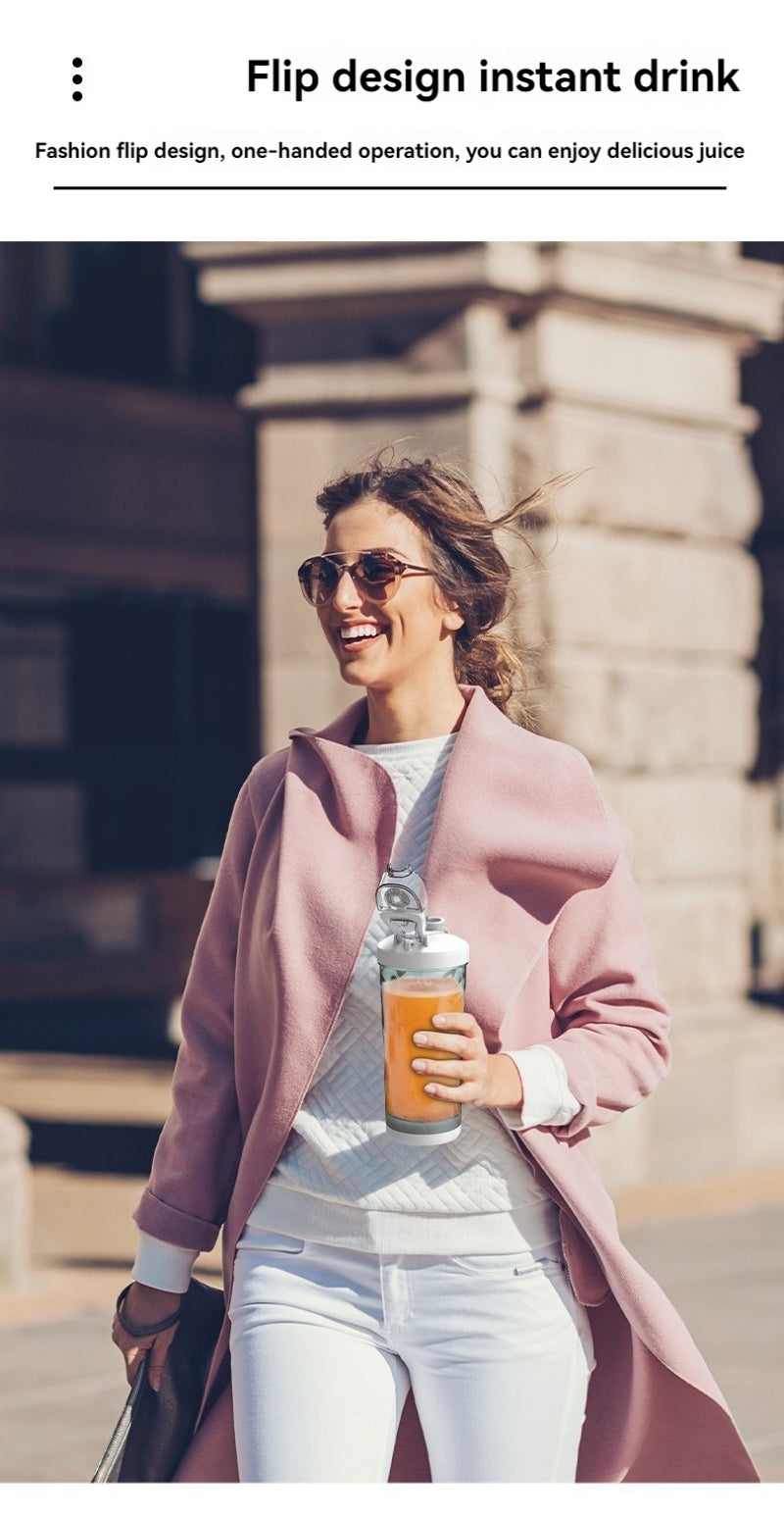 Mini electric juicing blender