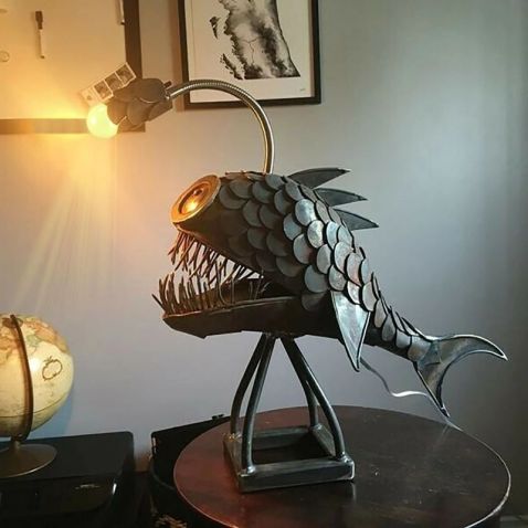 Deep Sea Creature Lamp Marine Life LED Light Ocean Floor Inspired Lamp Abyssal Fish Decor Underwater Theme Lighting Anglerfish Night Light Bioluminescent Fish Lamp Deep Sea Inspired Decor Submersible Creature Lamp Angler Fish Bedroom Decor