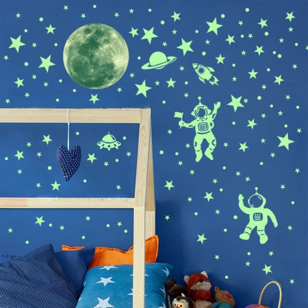 Star Astronaut Luminous Wall Sticker